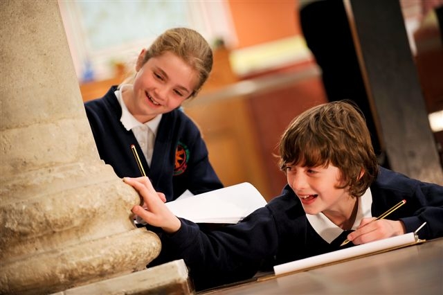 A school visit to Fishbourne Roman Palace to study Romans